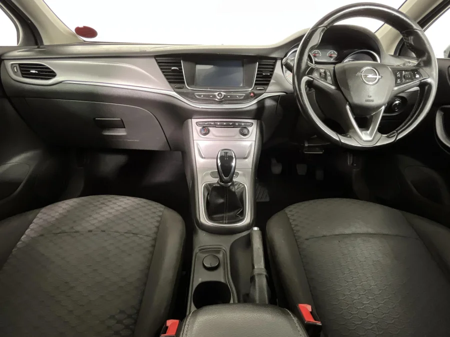Used 2016 Opel Astra hatch 1.4 Turbo Essentia - WeBuyCars Gqeberha