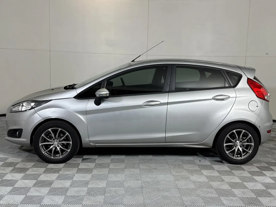 Used 2017 Ford Fiesta 5-door 1.0T Trend - WeBuyCars Midstream