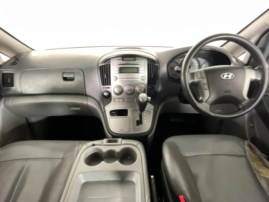 Used 2015 Hyundai H-1 2.5VGTi bus GLS - WeBuyCars The Dome