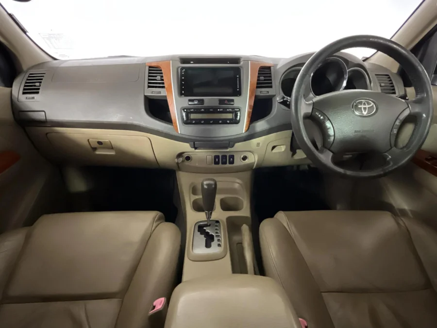 Used 2011 Toyota Fortuner 3.0D-4D auto - WeBuyCars Durban