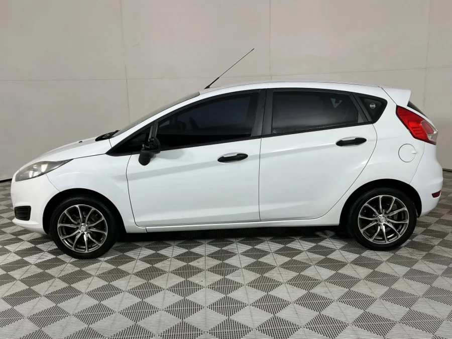 Used 2015 Ford Fiesta 5-door 1.4 Ambiente - WeBuyCars JHB South