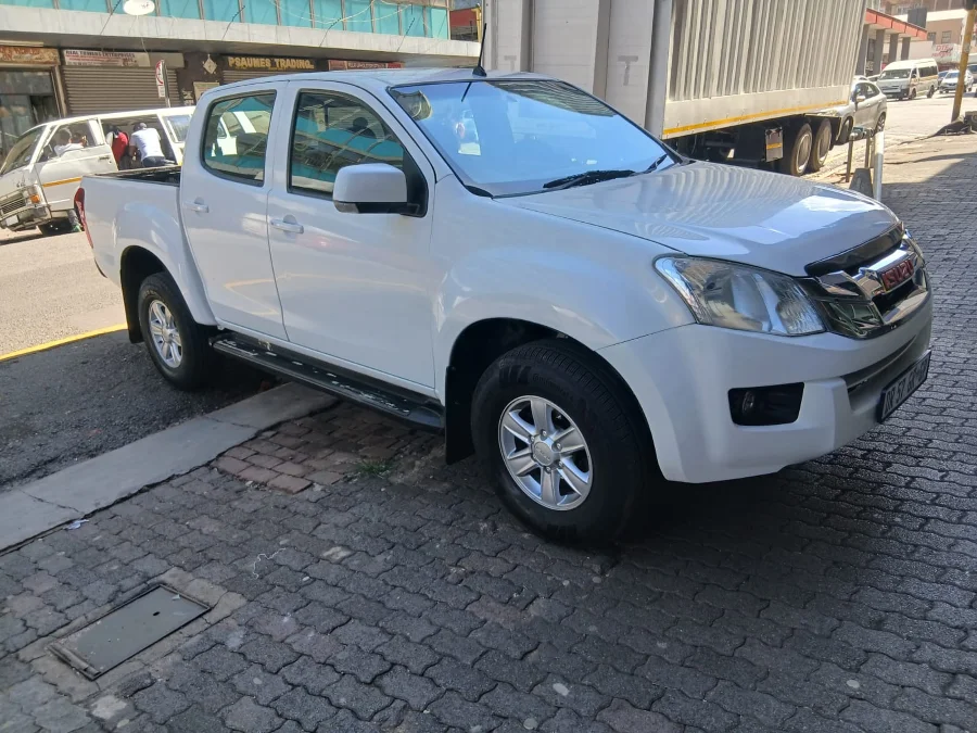 Used 2015 Isuzu KB 250D-Teq double cab LE - Andy Auto