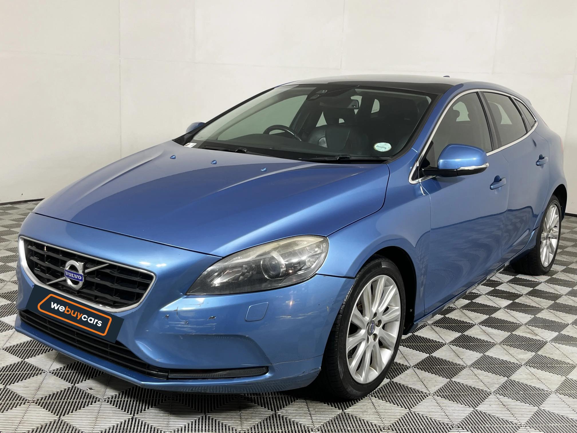Used 2014 Volvo V40 T3 Excel