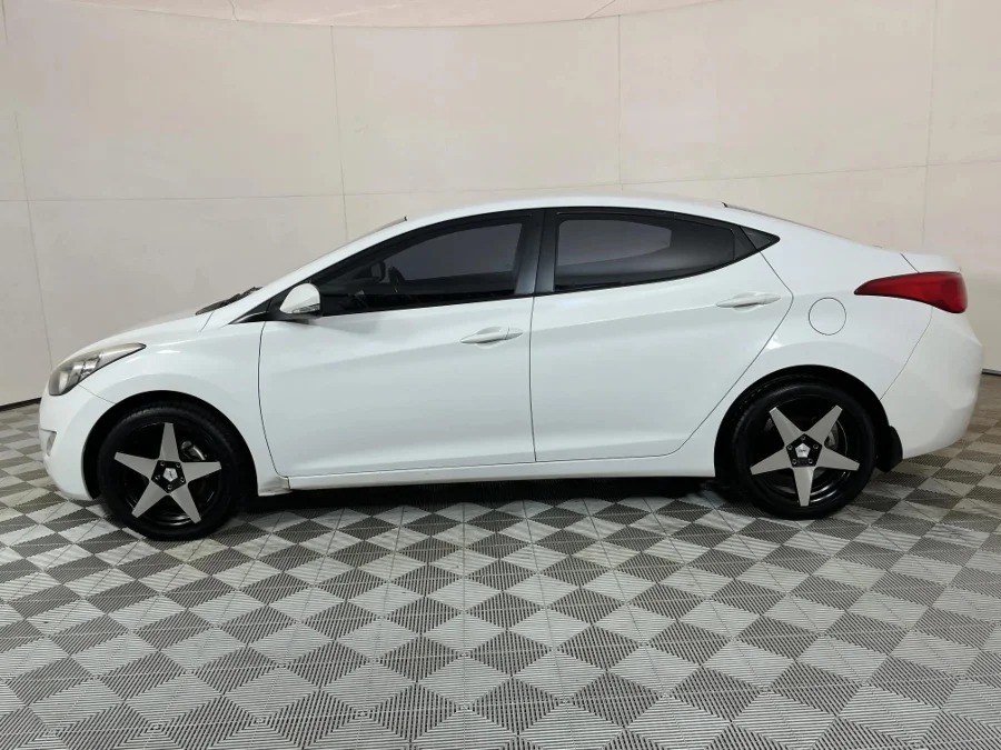 Used 2011 Hyundai Elantra 1.8 Executive auto - WeBuyCars JHB South