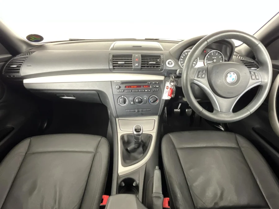 Used 2010 BMW 1 Series 120i convertible - WeBuyCars The Dome