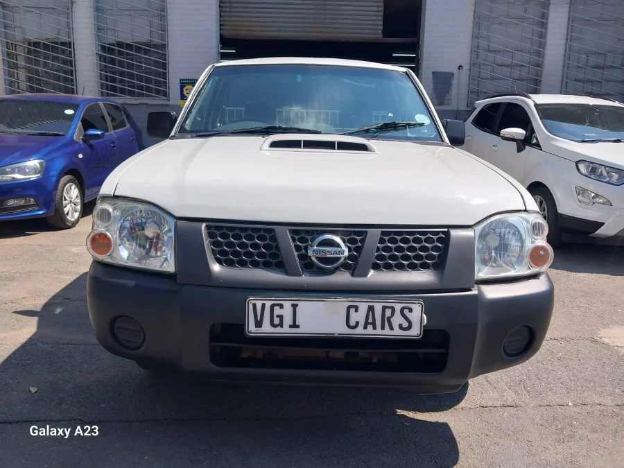 Used 2020 Nissan NP300 Hardbody 2.0 S - Venture Giant Investment