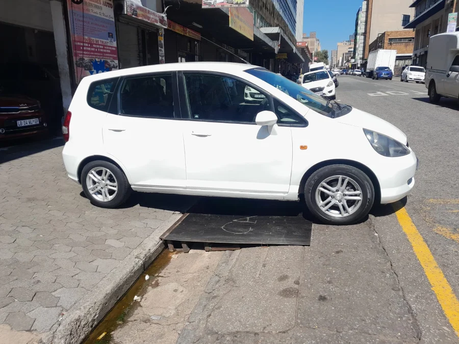 Used 2004 Honda Jazz 1.5 Elegance auto - Carmart Auto Dealer