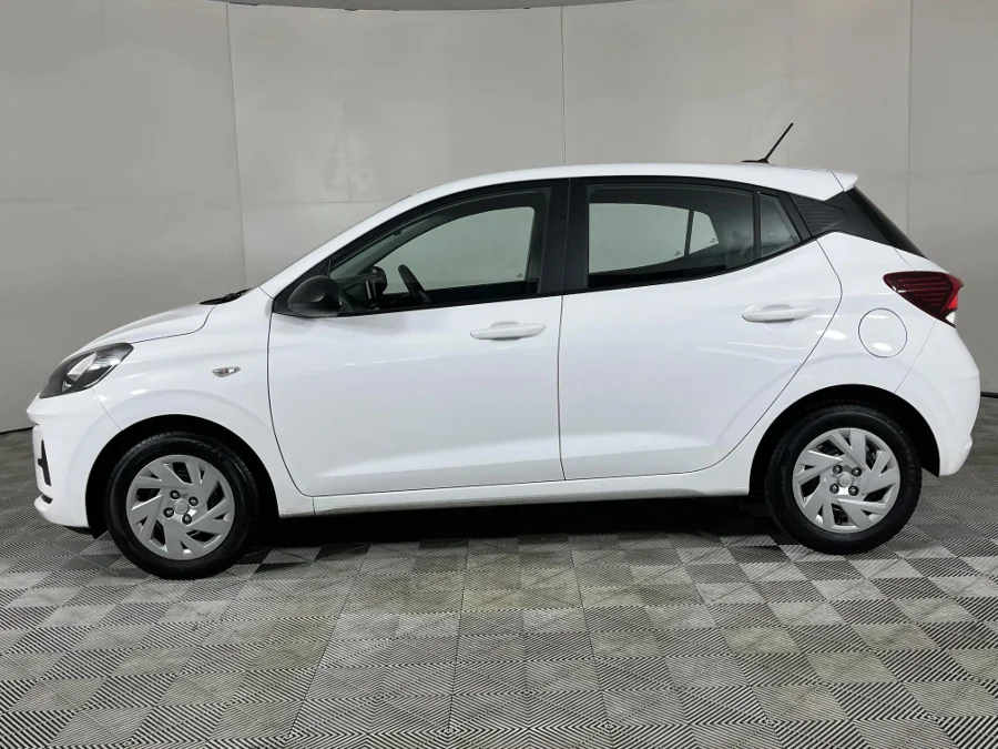 Used 2025 Hyundai Grand i10 1.0 Premium hatch - WeBuyCars The Dome
