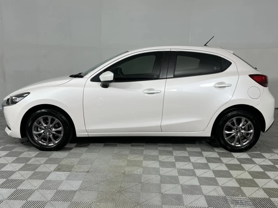 Used 2022 Mazda Mazda2 1.5 Active - WeBuyCars Midstream