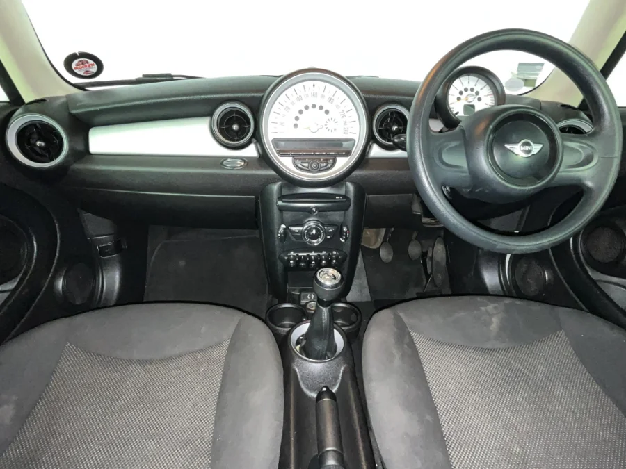 Used 2014 MINI Hatch One - WeBuyCars Durban
