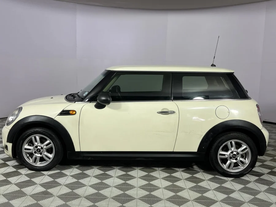 Used 2014 MINI Hatch One - WeBuyCars Durban