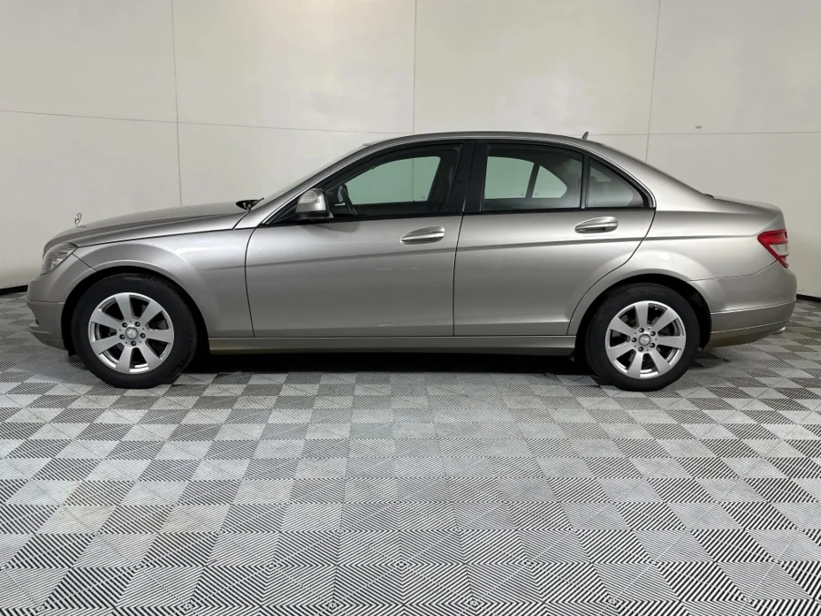 Used 2009 Mercedes-Benz C-Class C220CDI Classic Touchshift - WeBuyCars Midstream Used 2009 Mercedes-Benz C-Class C220CDI Classic Touchshift - WeBuyCars Midstream
