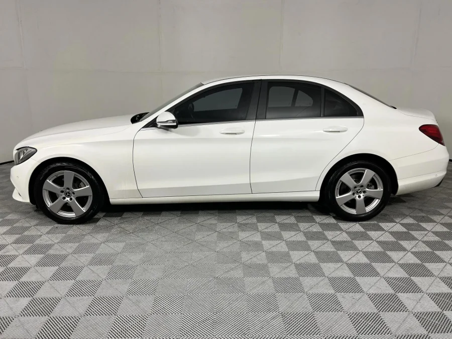 Used 2017 Mercedes-Benz C-Class C200 auto - WeBuyCars The Dome