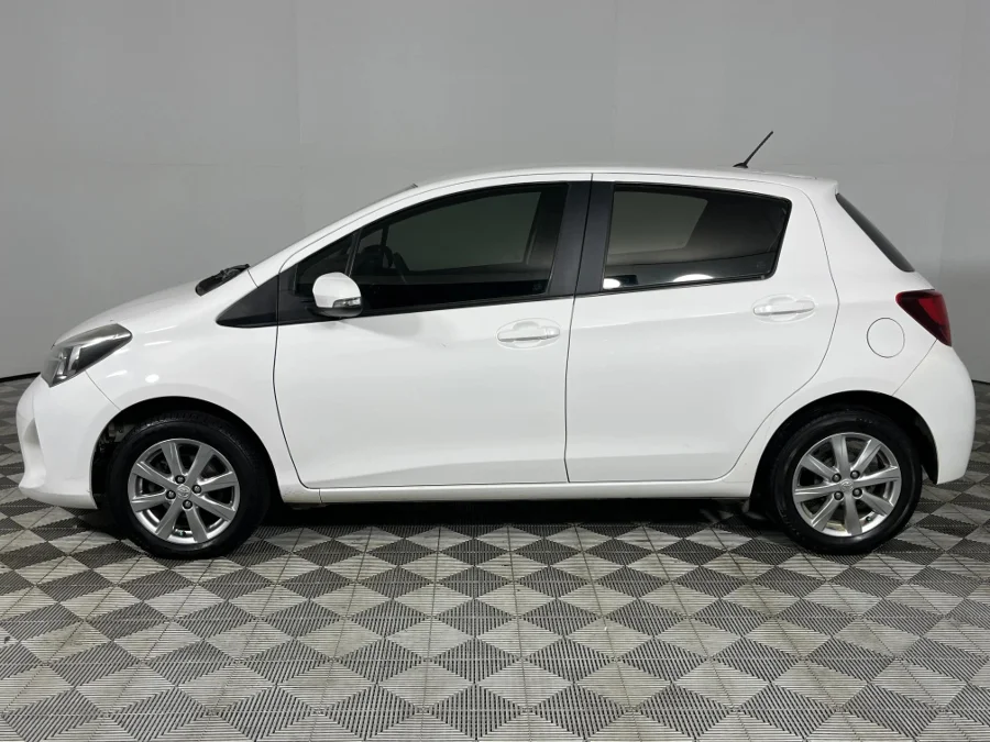 Used 2015 Toyota Yaris 1.0 - WeBuyCars Lansdowne