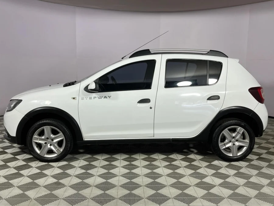 Used 2015 Renault Sandero Stepway 66kW turbo - WeBuyCars Durban