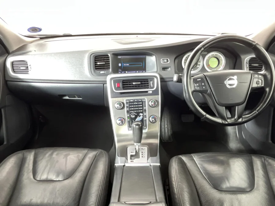 Used 2011 Volvo S60 T6 AWD R-Design - WeBuyCars Montana