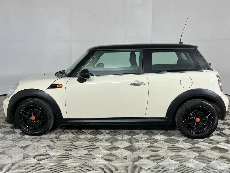 Used 2012 MINI Hatch Cooper - WeBuyCars George