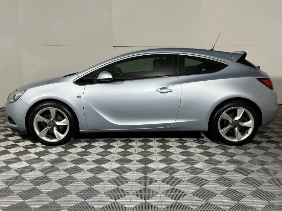 Used 2015 Opel Astra GTC 1.6 Turbo Sport - WeBuyCars Germiston