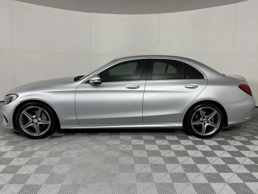 Used 2017 Mercedes-Benz C-Class C200 AMG Line auto - WeBuyCars The Dome