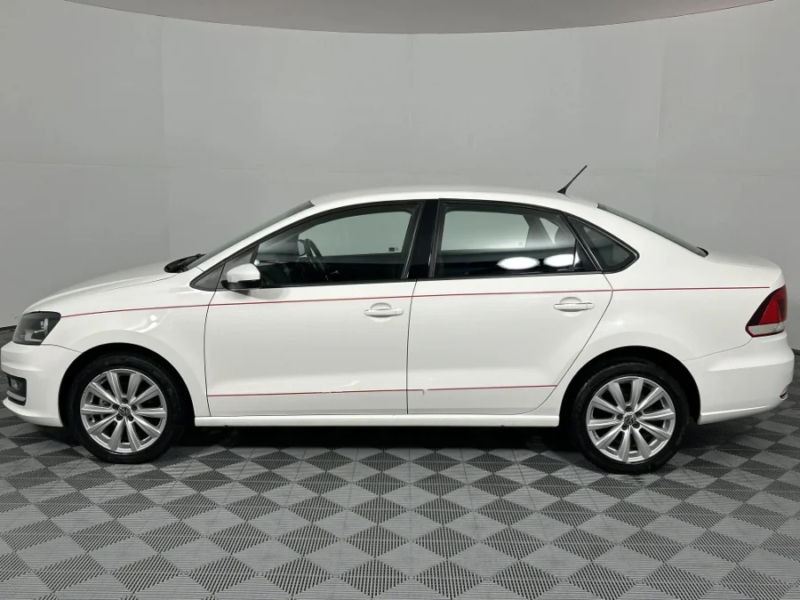 Used 2017 Volkswagen Polo sedan 1.6 Comfortline - WeBuyCars Lansdowne