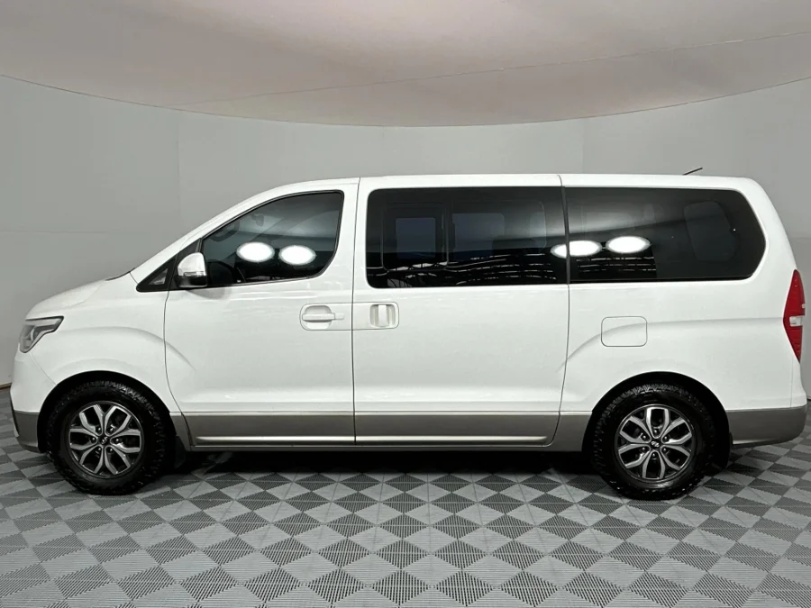 Used 2018 Hyundai H-1 2.5VGTi bus Elite 9-seater - WeBuyCars Richmond