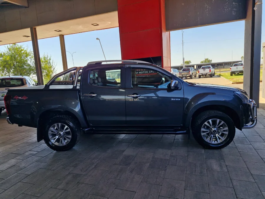 Used 2019 Isuzu D-Max 300 3.0TD double cab 4x4 LX auto - Highway Motors