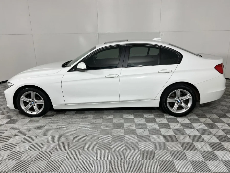 Used 2013 BMW 3 Series 320i sports-auto - WeBuycars East London