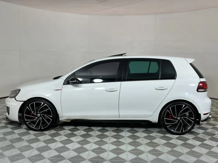 Used 2011 Volkswagen Golf GTI auto - WeBuyCars JHB South