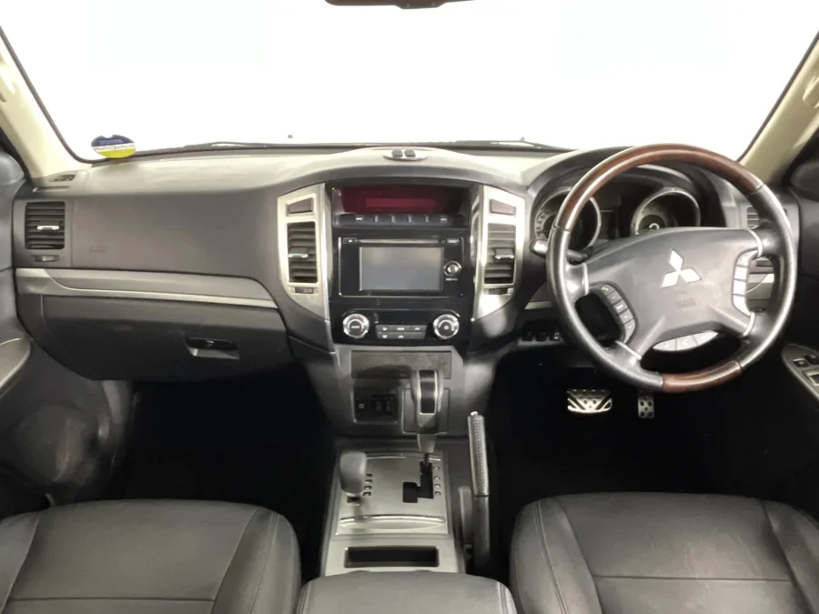 Used 2018 Mitsubishi Pajero 3-door 3.2DI-D GLS Pajero Legend Limited Edition 100 - WeBuyCars George