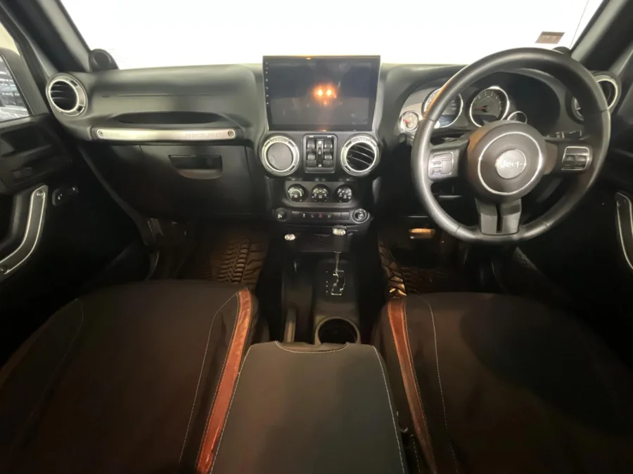 Used 2013 Jeep Wrangler Unlimited 3.6L Rubicon X - WeBuyCars Silverlakes