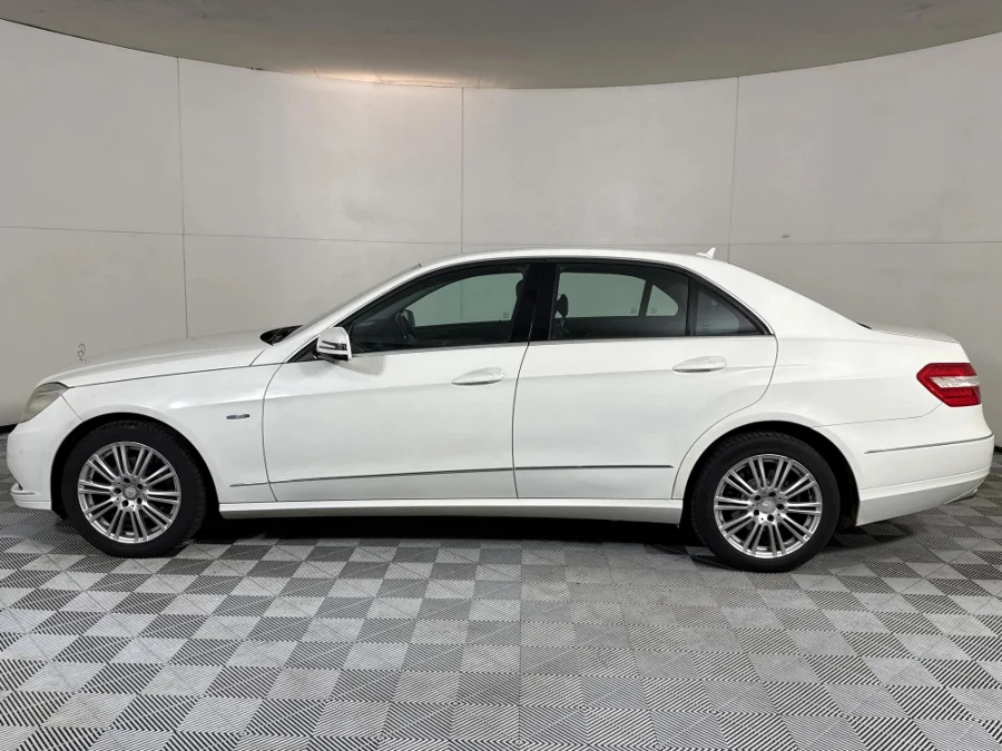 Used 2010 Mercedes-Benz E-Class E200CGI Avantgarde - WeBuyCars Midstream Used 2010 Mercedes-Benz E-Class E200CGI Avantgarde - WeBuyCars Midstream
