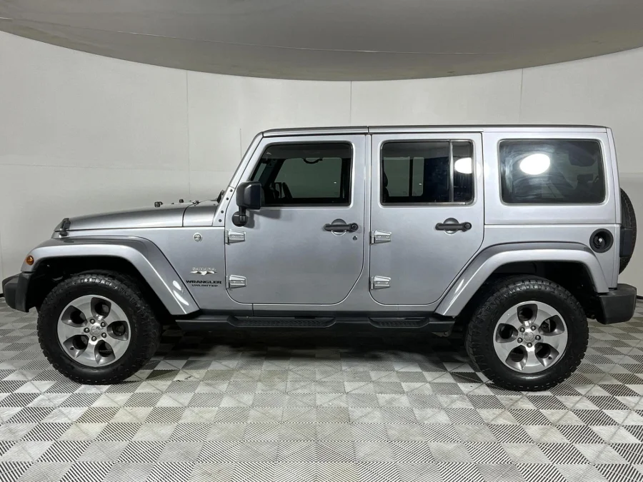 Used 2017 Jeep Wrangler Unlimited Sahara 3.6L 75th Anniversary Edition - WeBuyCars Silverlakes