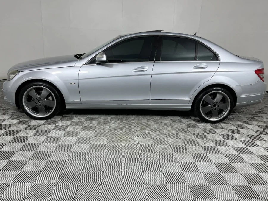 Used 2009 Mercedes-Benz C-Class C200 Kompressor Classic Touchshift - WeBuyCars The Dome