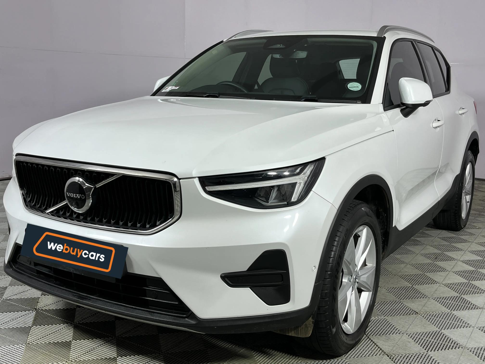 Used 2023 Volvo XC40 B3 Essential