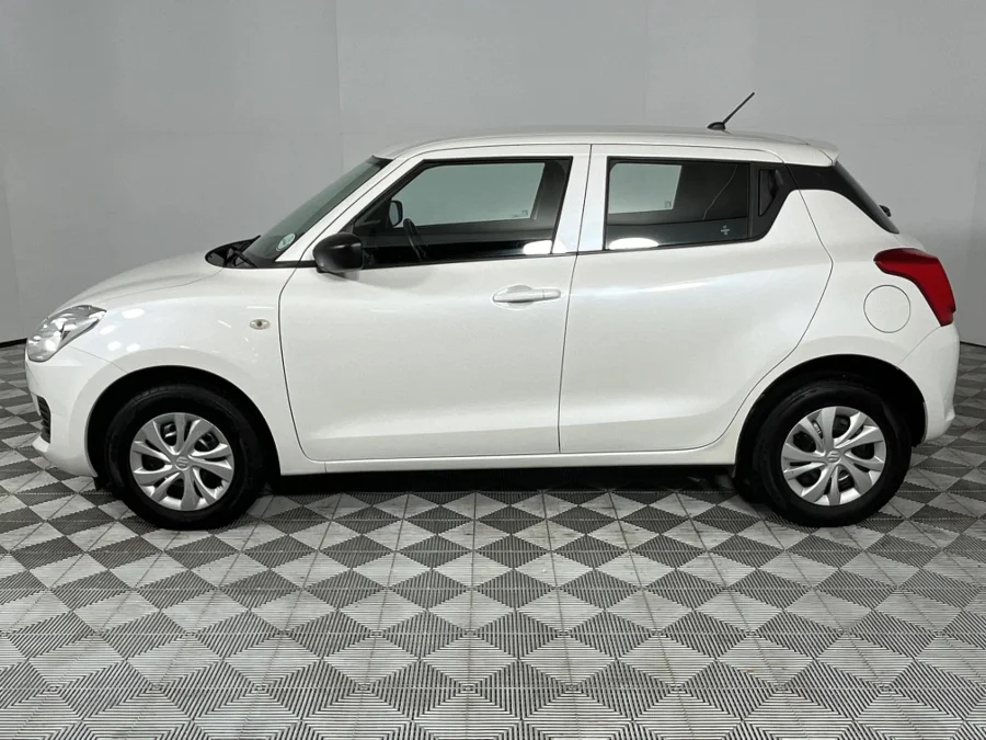 Used 2023 Suzuki Swift 1.2 GA - WeBuyCars Richmond