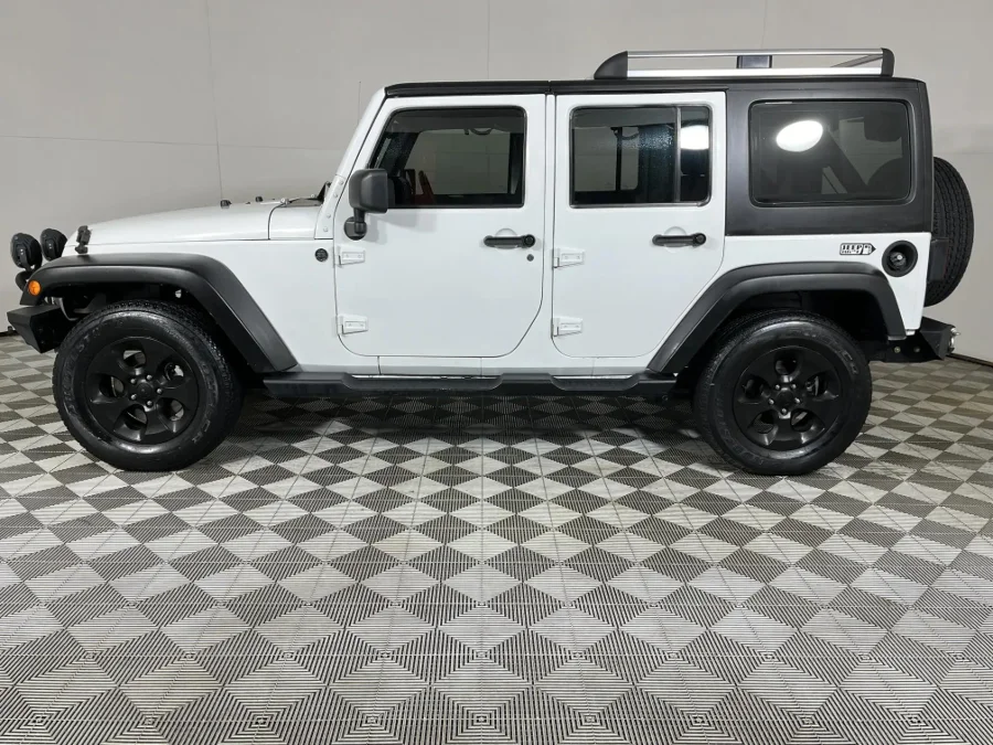 Used 2018 Jeep Wrangler Unlimited Sahara 3.6L 75th Anniversary Edition - WeBuyCars Richmond
