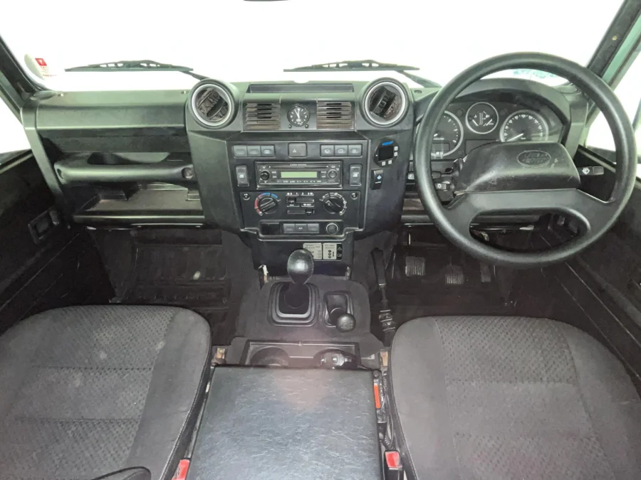 Used 2012 Land Rover Defender 110 TD station wagon S - WeBuyCars Richmond