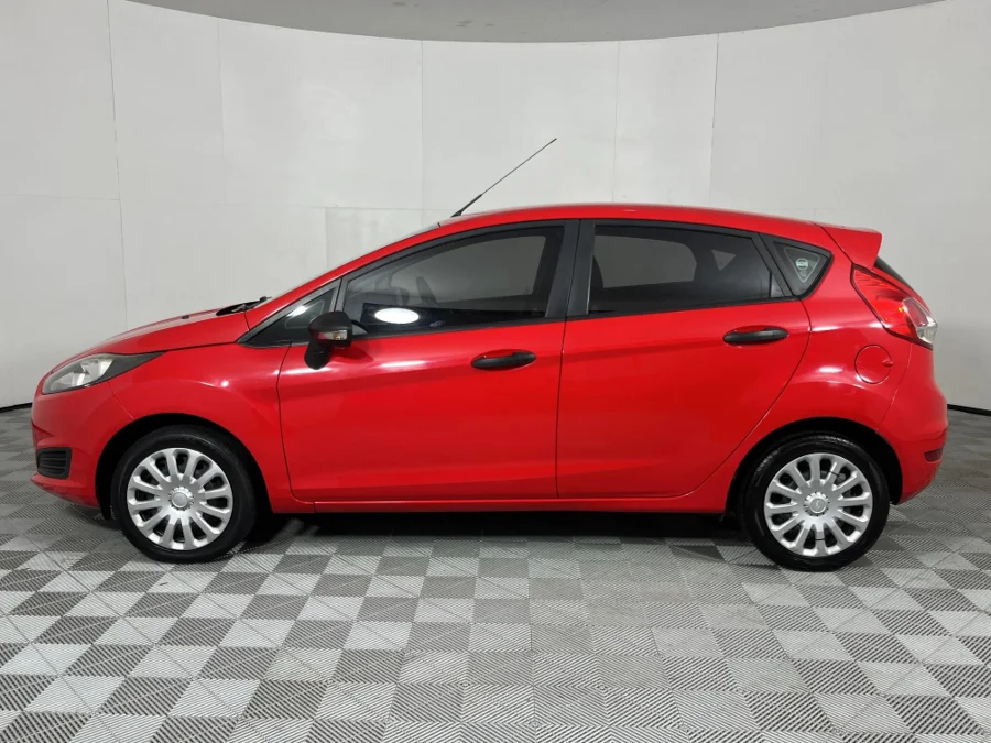 Used 2017 Ford Fiesta 5-door 1.0T Ambiente - WeBuyCars Gqeberha