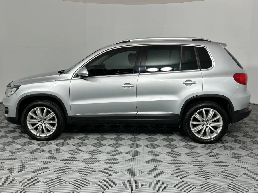 Used 2013 Volkswagen Tiguan 2.0TDI 4Motion Sport&Style - WeBuyCars Lansdowne