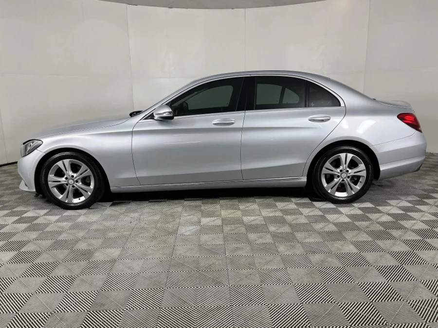 Used 2017 Mercedes-Benz C-Class C180 auto - WeBuyCars The Dome
