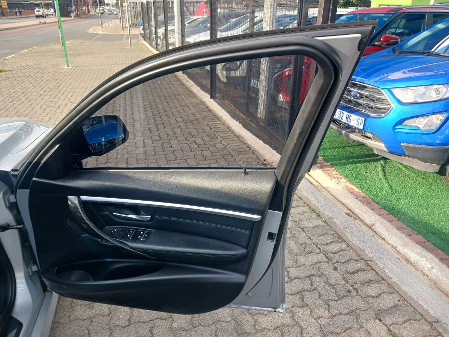 Used 2018 BMW 3 Series 320i coupe Exclusive - Carbase Auto