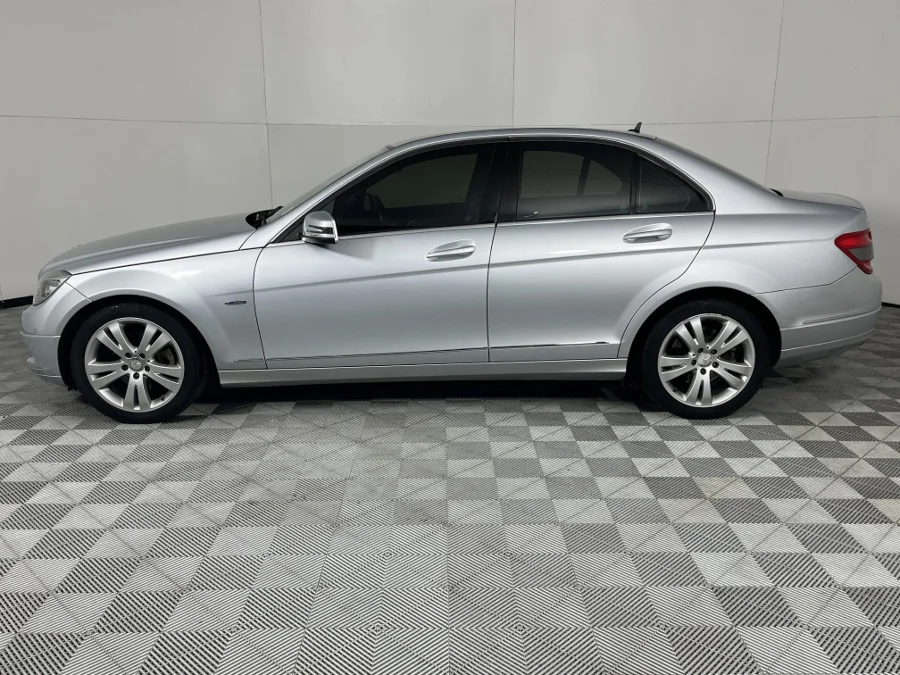 Used 2011 Mercedes-Benz C-Class C200CGI Avantgarde Touchshift - WeBuyCars  Witbank