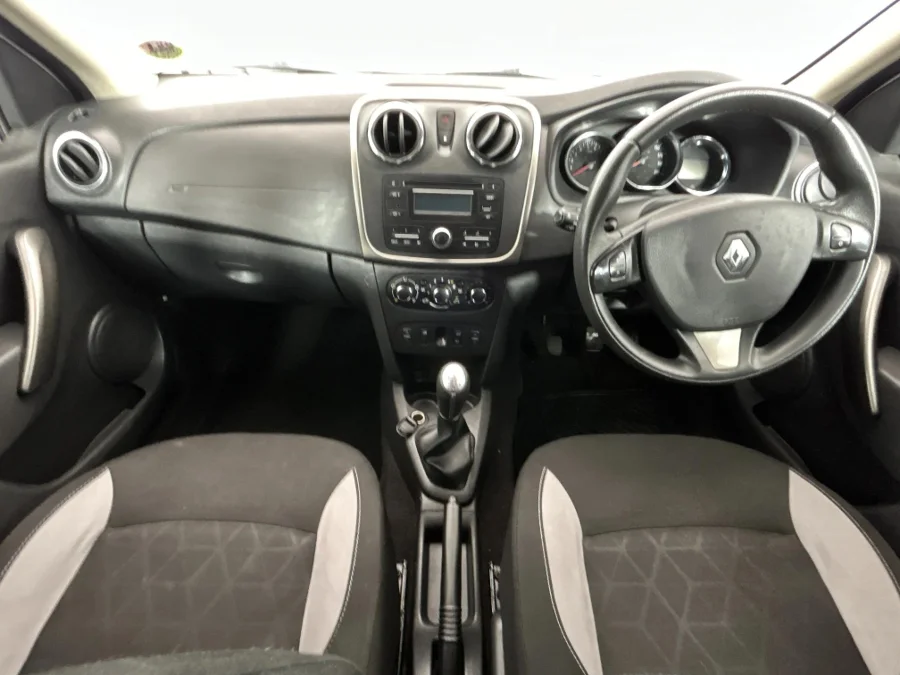 Used 2014 Renault Sandero Stepway 66kW turbo - WeBuyCars Richmond Used 2014 Renault Sandero Stepway 66kW turbo - WeBuyCars Richmond