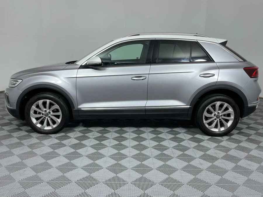 Used 2024 Volkswagen T-Roc 1.4TSI Design - WeBuyCars Richmond