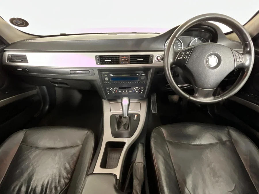 Used 2005 BMW 3 Series 320i steptronic - WeBuyCars The Dome