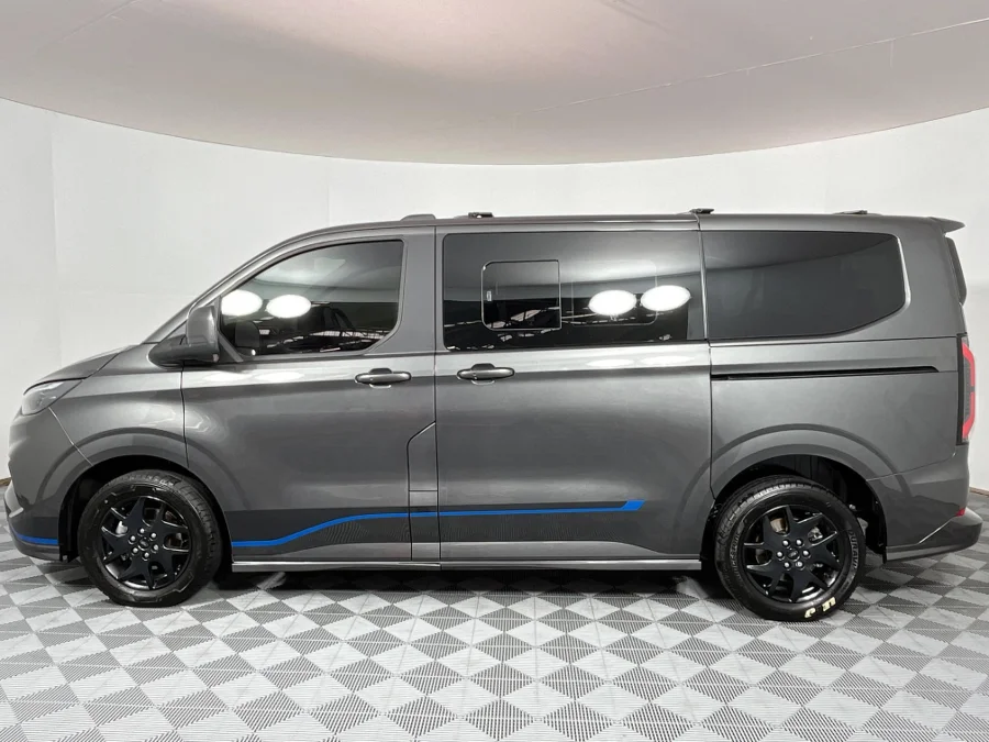 Used 2025 Ford Tourneo Custom 2.0SiT Sport - WeBuyCars Richmond