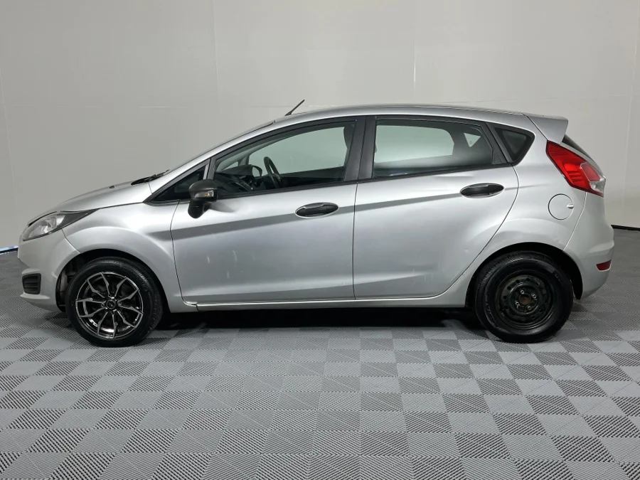 Used 2017 Ford Fiesta 5-door 1.4 Ambiente - WeBuyCars  Witbank