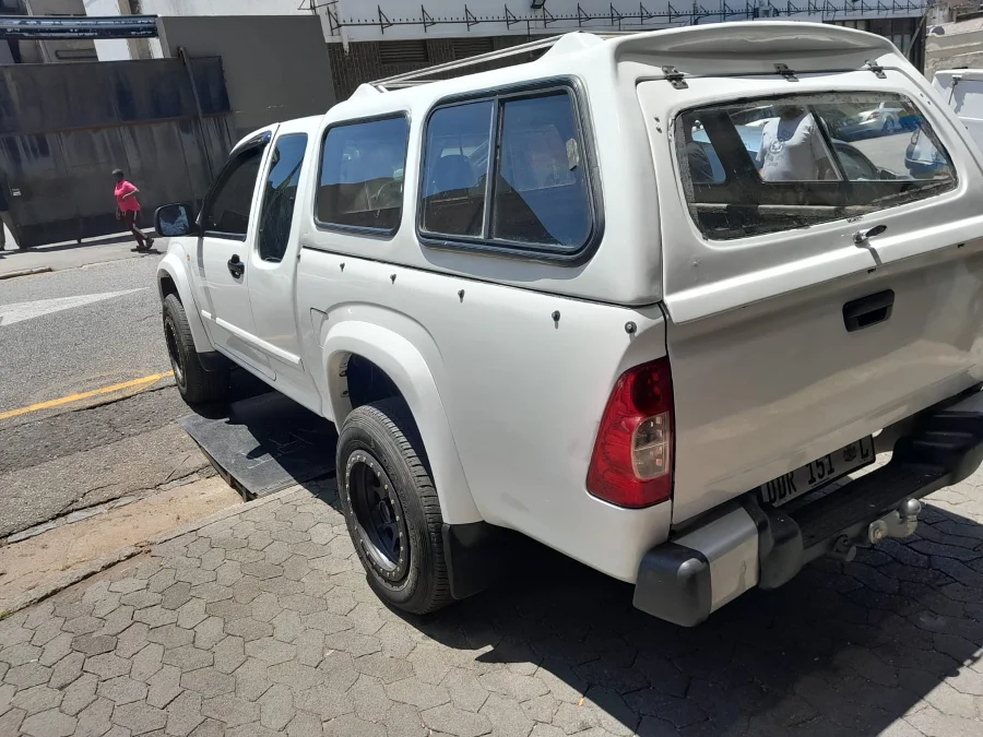 Used 2008 Isuzu KB 250D-Teq Extended cab LE - Carmart Auto Dealer Used 2008 Isuzu KB 250D-Teq Extended cab LE - Carmart Auto Dealer