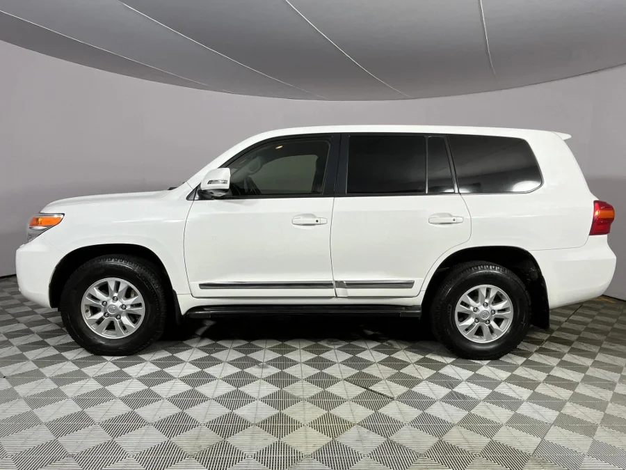 Used 2014 Toyota Land Cruiser 200 4.5D-4D V8 VX - WeBuyCars Lansdowne Used 2014 Toyota Land Cruiser 200 4.5D-4D V8 VX - WeBuyCars Lansdowne