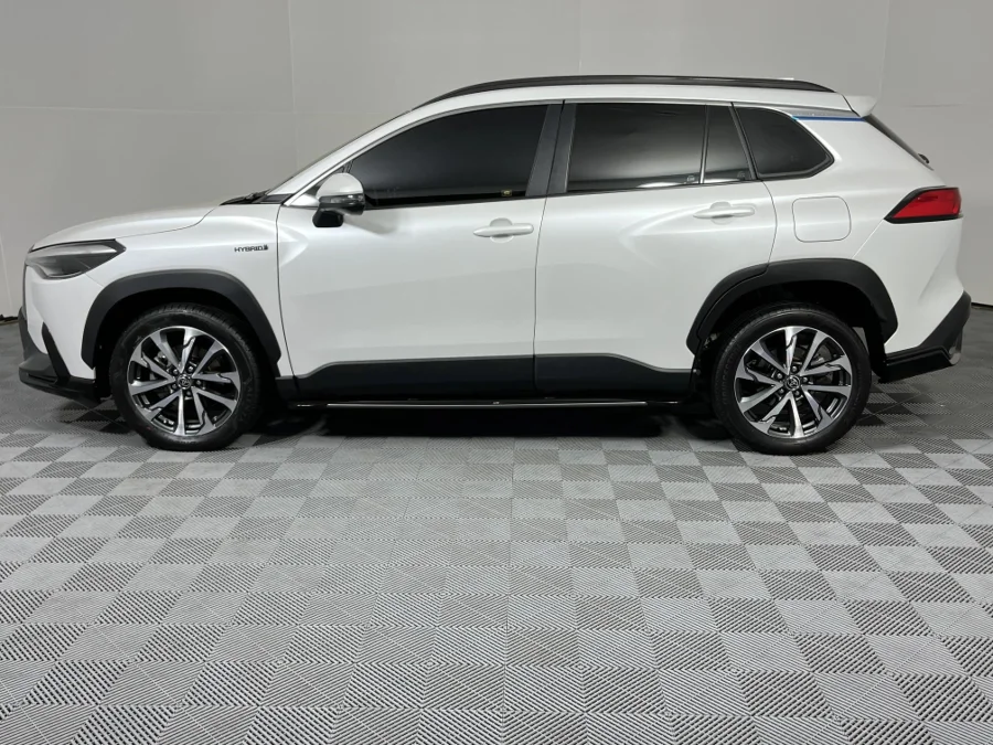 Used 2023 Toyota Corolla Cross 1.8 Hybrid XR - WeBuyCars Montana